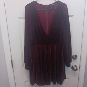 SHEIN Deep Red Velvet Long Sleeve Dress